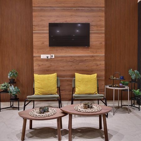 Click Hotel Vista-International Airport Dod Jala Exterior foto